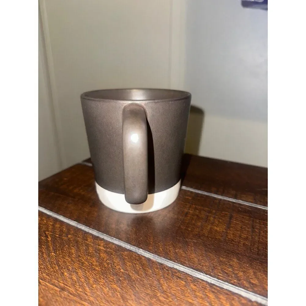Starbucks 2018 brown